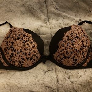 Victoria's Secret 36 B Push-Up Bra